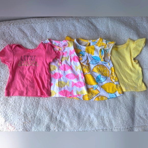 Carter's Bundle of 4 tops for baby girl 0-3 months - Picture 1 of 9